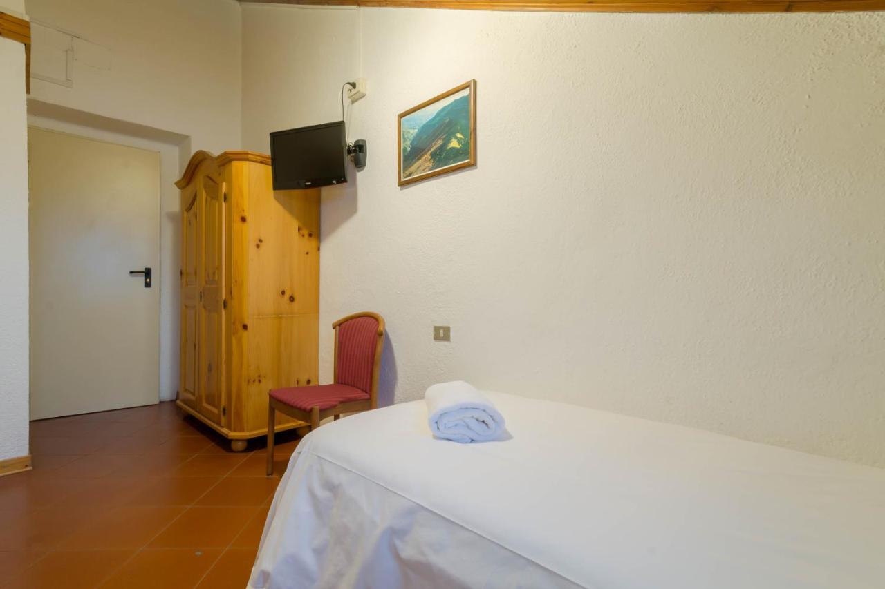 Hotel Alle Vecchie Arcate Pescasseroli Exterior foto